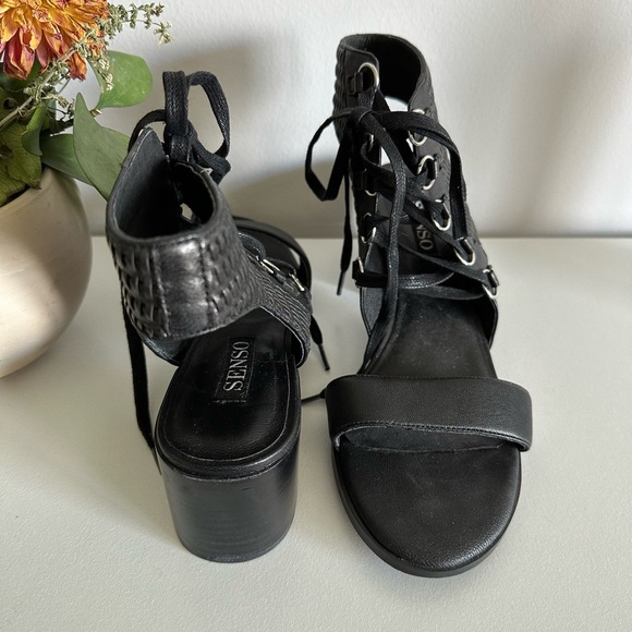 Senso black leather low heel lace up sandals - size 40 / US 9 - Picture 5 of 8